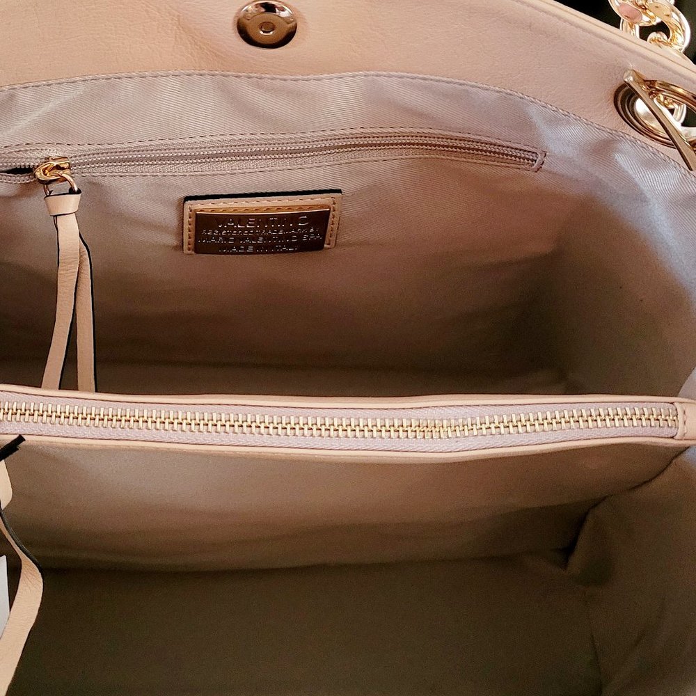 β€οΈ SOLD β€οΈ. Authentic Valentino Leather Cream Shoulder Bag - Picture 6 of 7